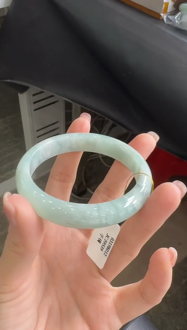 【闪购商品】翡翠手镯未镶嵌JC59539手镯