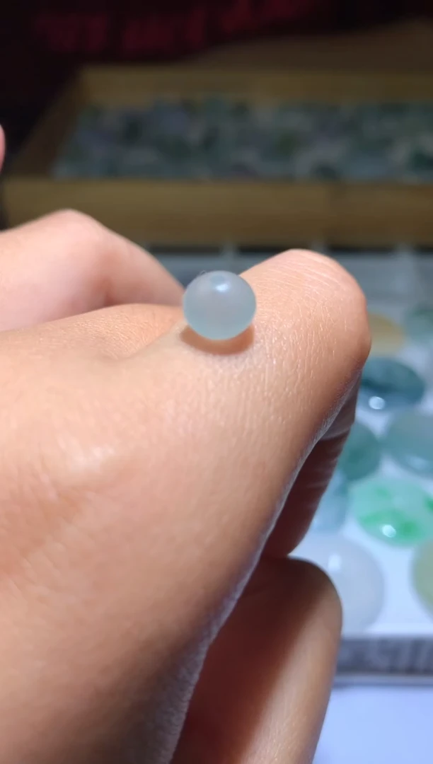 定制翡翠未镶嵌毛货