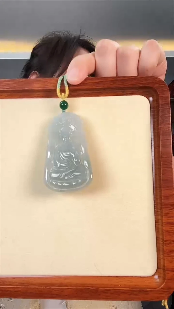 翡翠未镶嵌颈饰阿弥陀佛