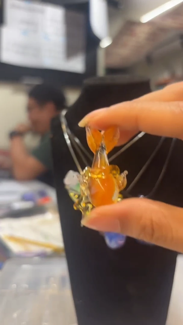 颈饰玻璃气泡水闪电鲸鱼放漏-1