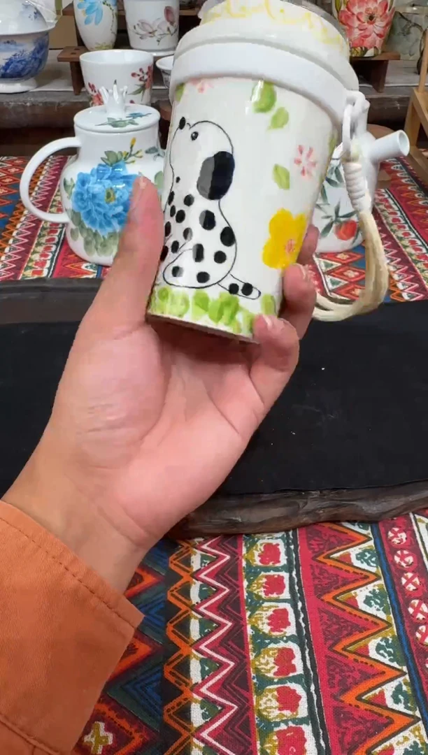 摆件景德镇高温釉下陶瓷