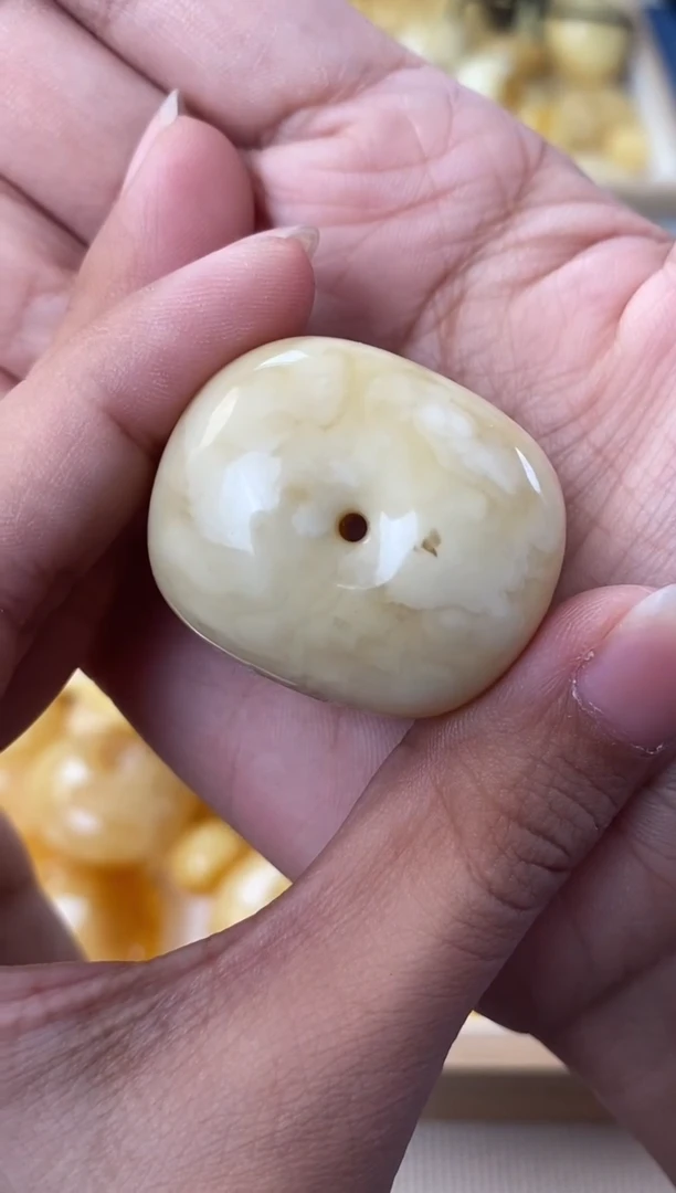 未镶嵌琥珀裸石天然琥珀蜜蜡