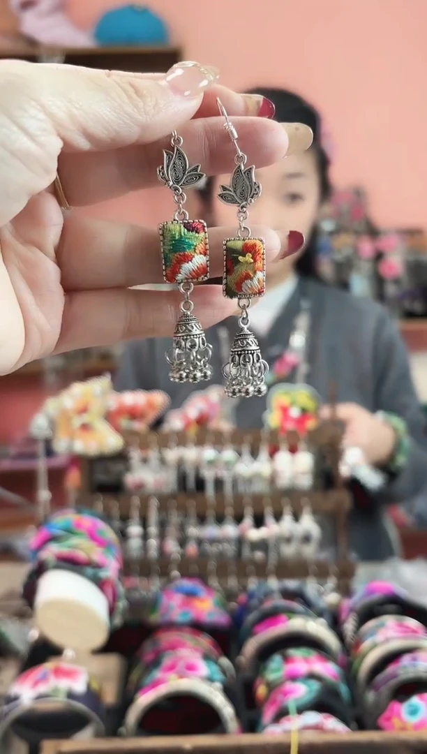 织绣艺枝独绣手工饰品   2