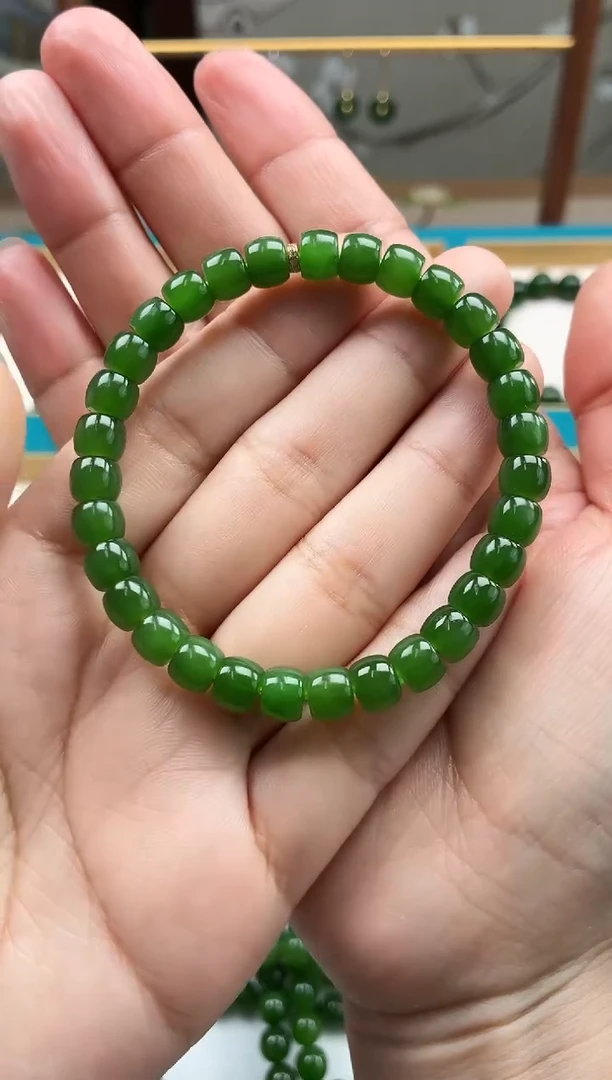 手串未镶嵌和田玉（碧玉）6×7直切手串