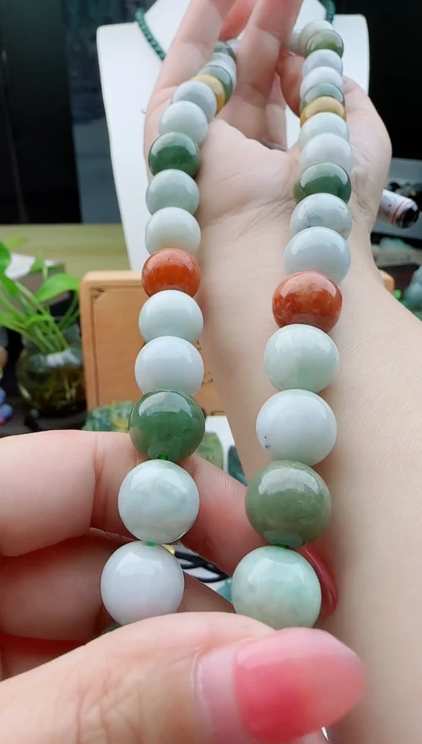 【闪购商品】翡翠颈饰未镶嵌11111111