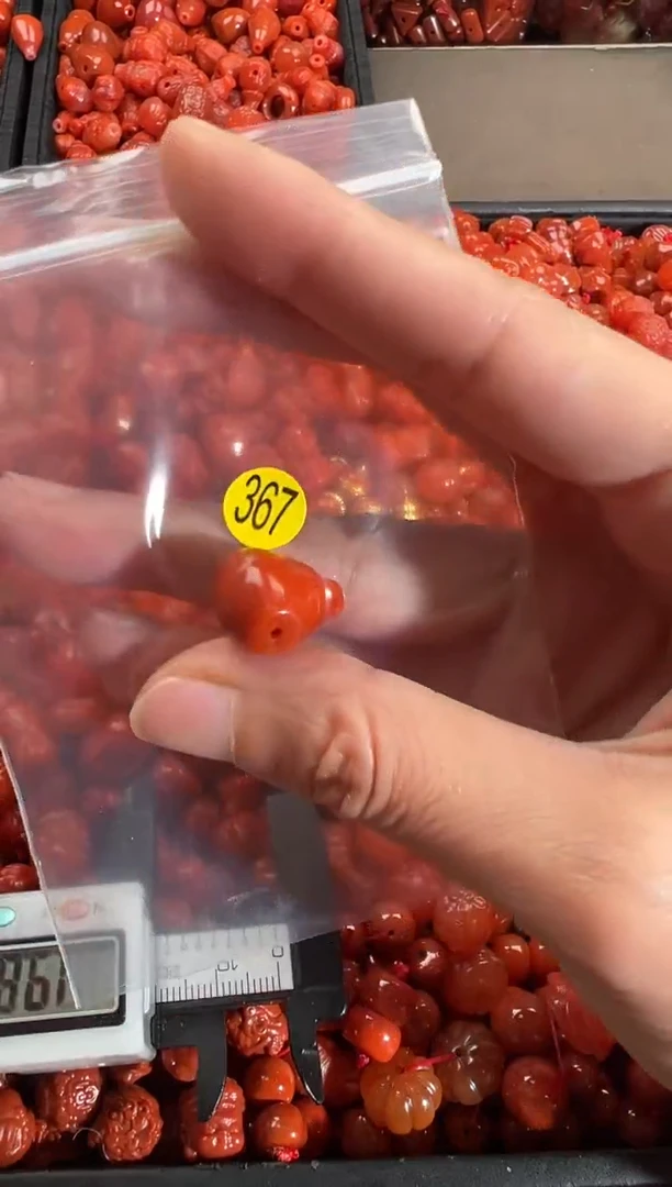 【闪购商品】南红玛瑙颈饰未镶嵌1