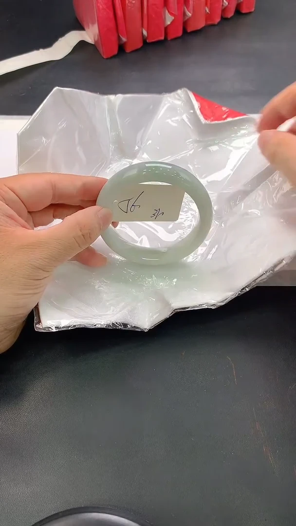 翡翠手镯未镶嵌169