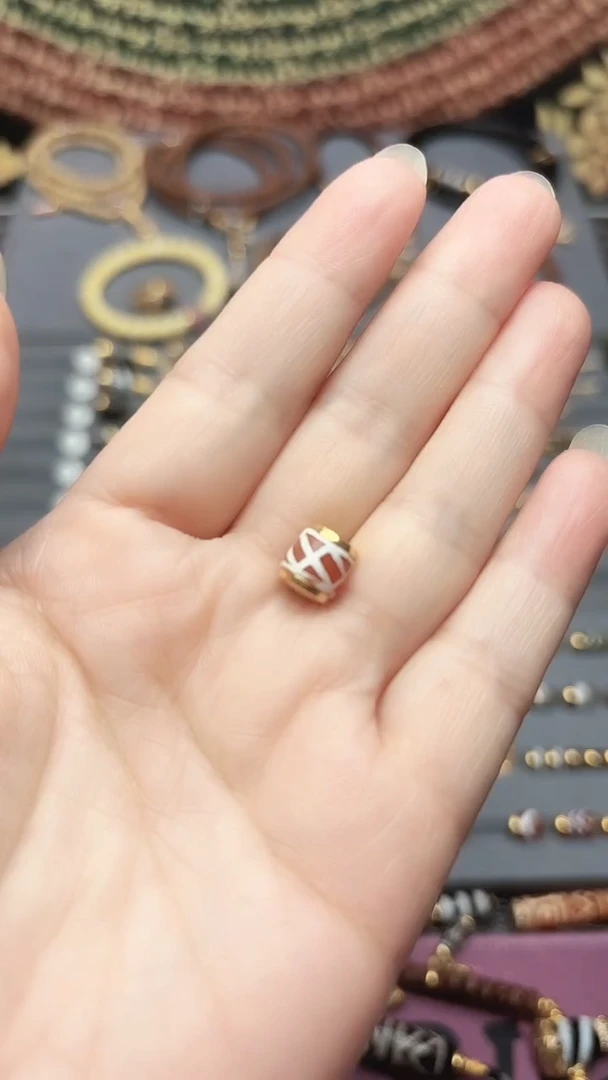 18K金镶嵌单珠玛瑙/玉髓帅****坪20251122