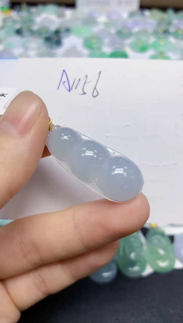 颈饰18K金镶嵌翡翠天然缅甸翡翠A货翡翠百元以上9元证书费自理