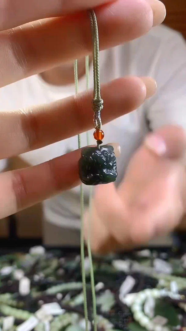 和田玉未镶嵌颈饰多样性发货，拍一发一