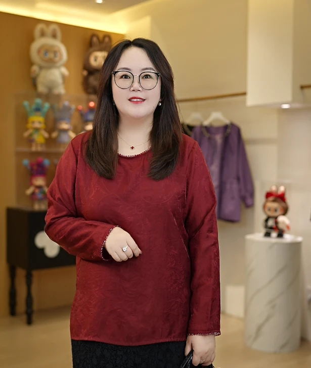 【深圳霞姐】罗马假日早秋上新大码女装复古圆领钉珠古铜色长袖上衣