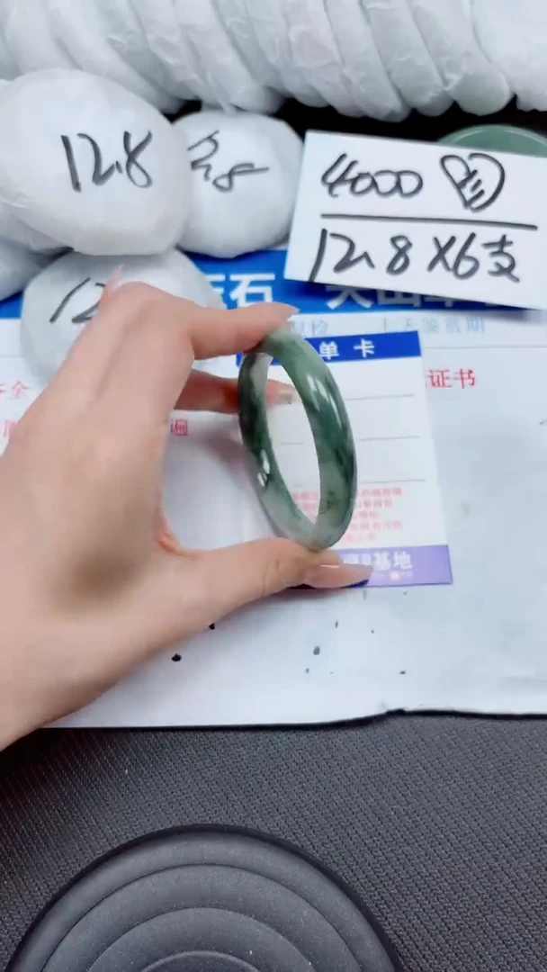石英质玉手镯未镶嵌A196-55.56