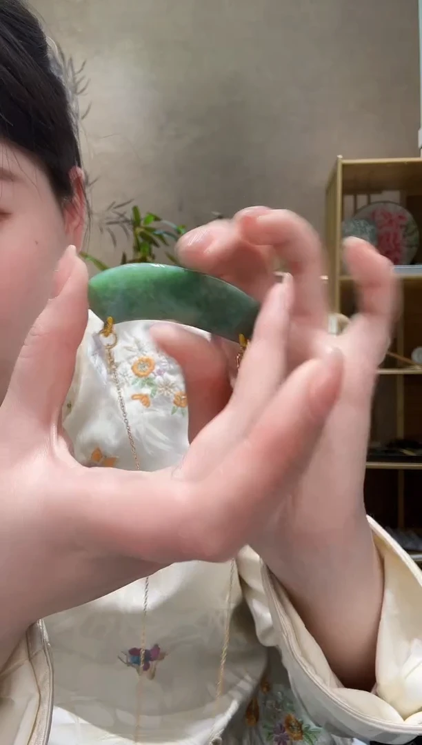 【闪购商品】翡翠颈饰未镶嵌吊坠