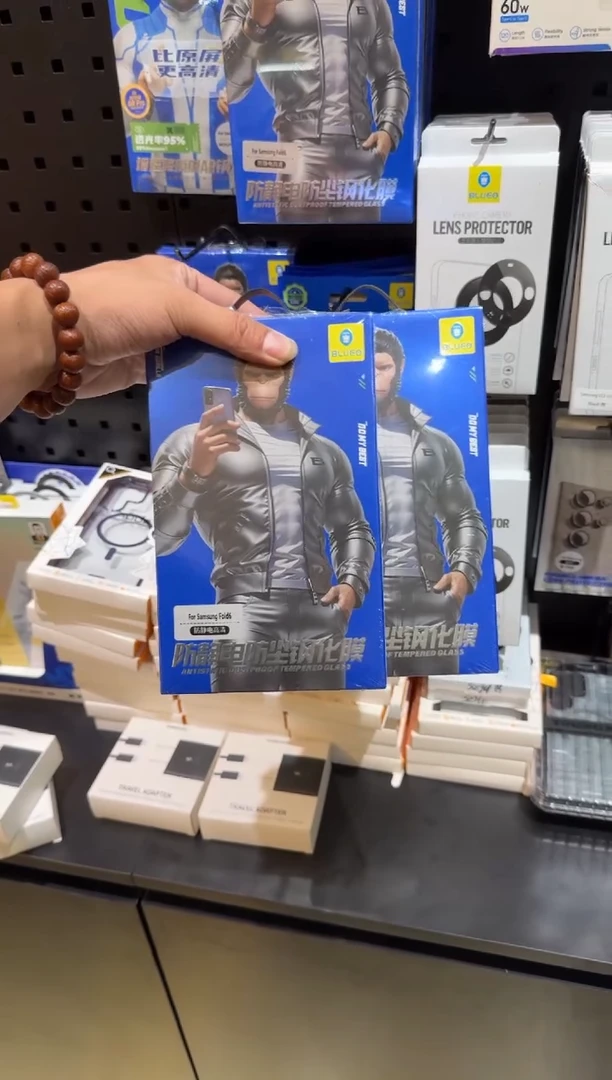 未拆封fold 6蓝猩 钢化膜两个