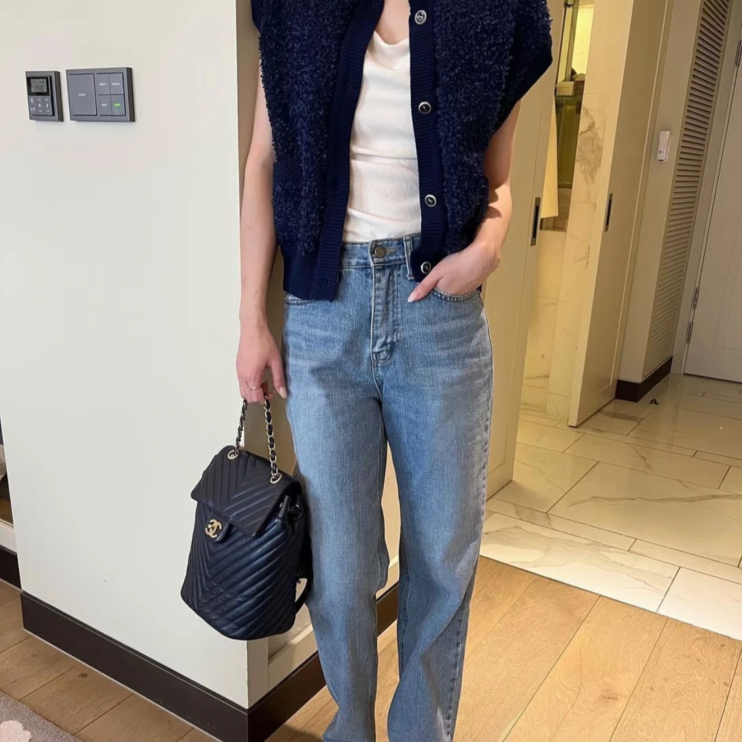 99新 Chanel/香奈儿 展会外场！黑金v纹双肩包