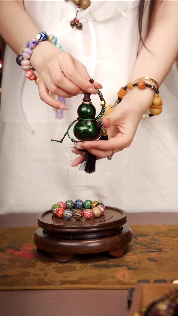 193易林大漆开口小葫芦----168