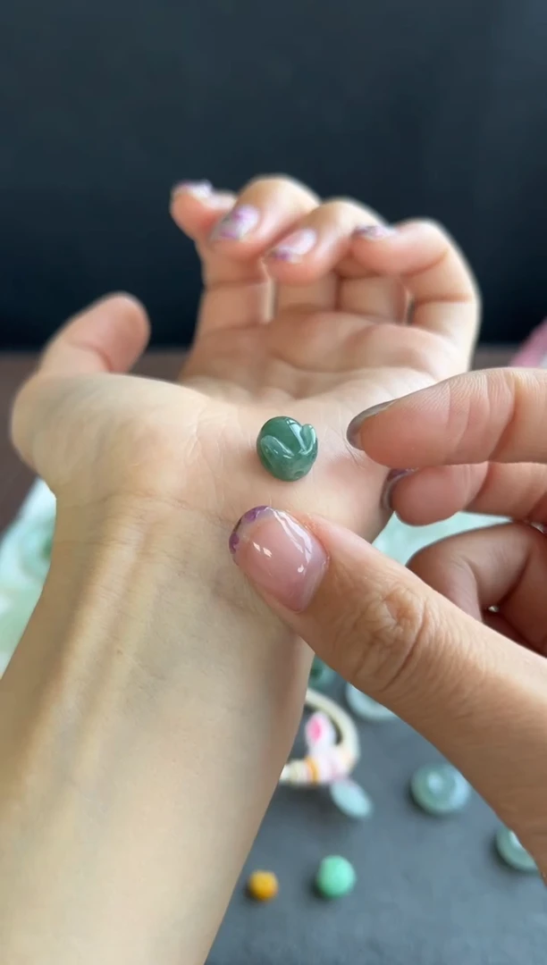 吊坠(不含链)未镶嵌翡翠218买断