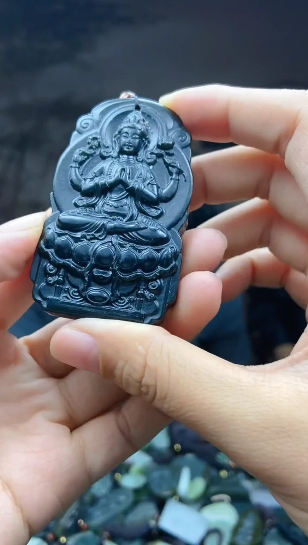 颈饰未镶嵌和田玉1