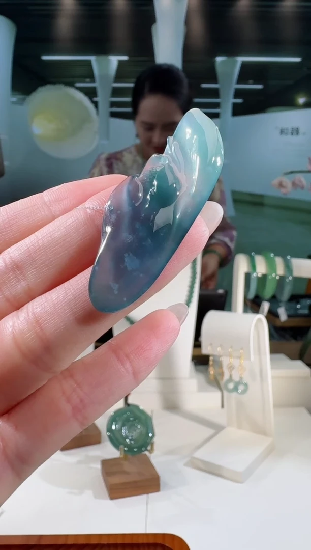 翡翠未镶嵌吊坠(不含链)花牌