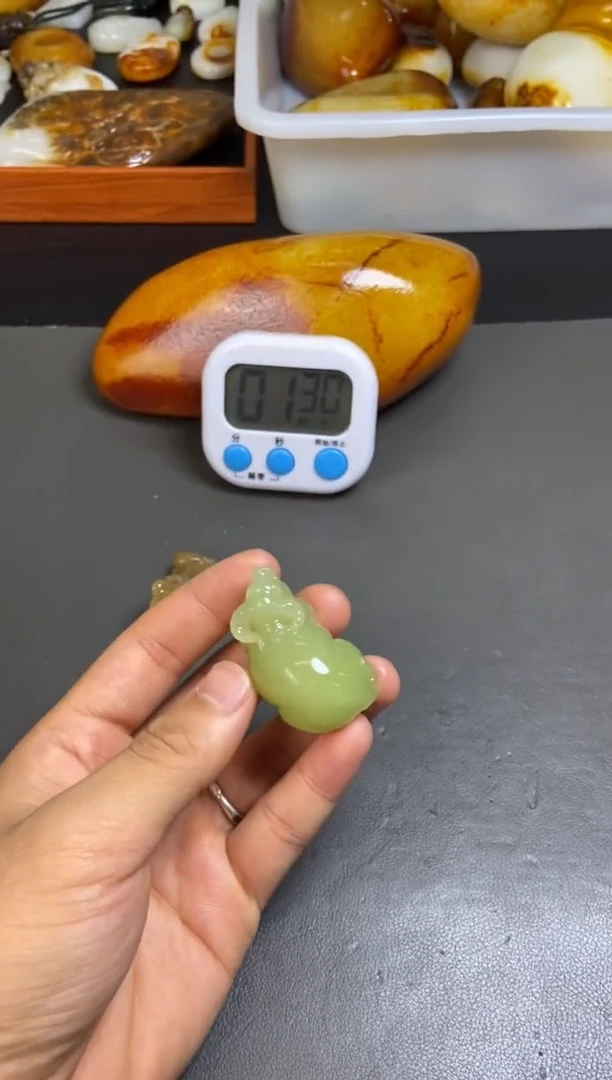 和田玉未镶嵌挂件王****.1