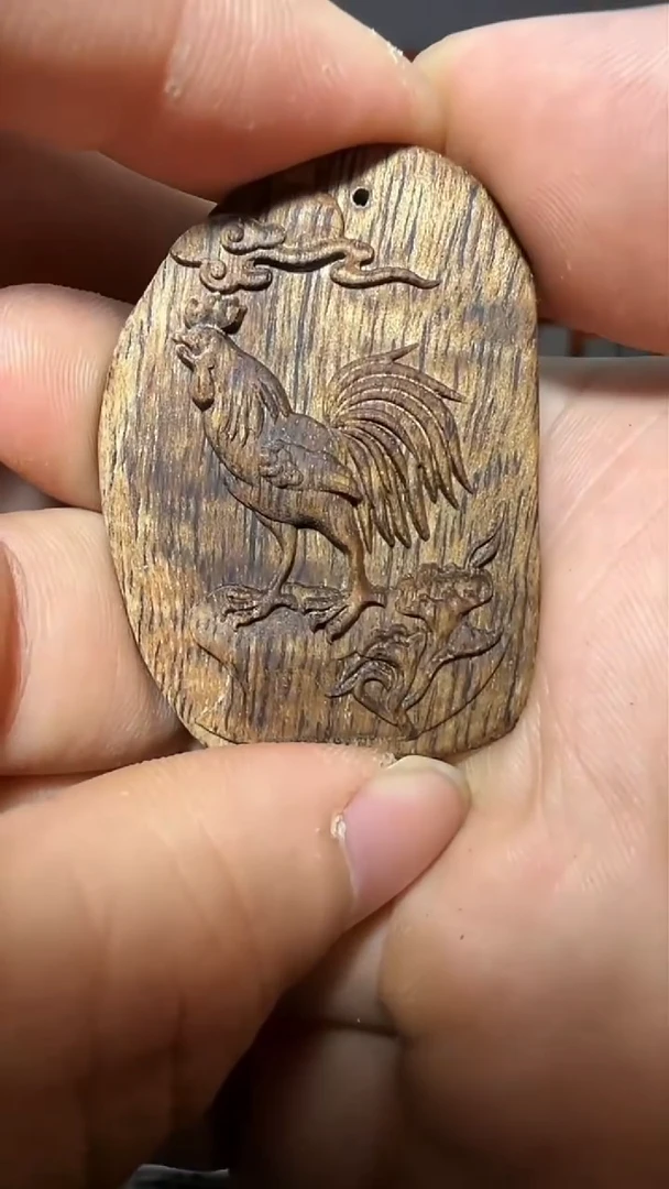 沉香吊坠150号红土生肖鸡多样性发一