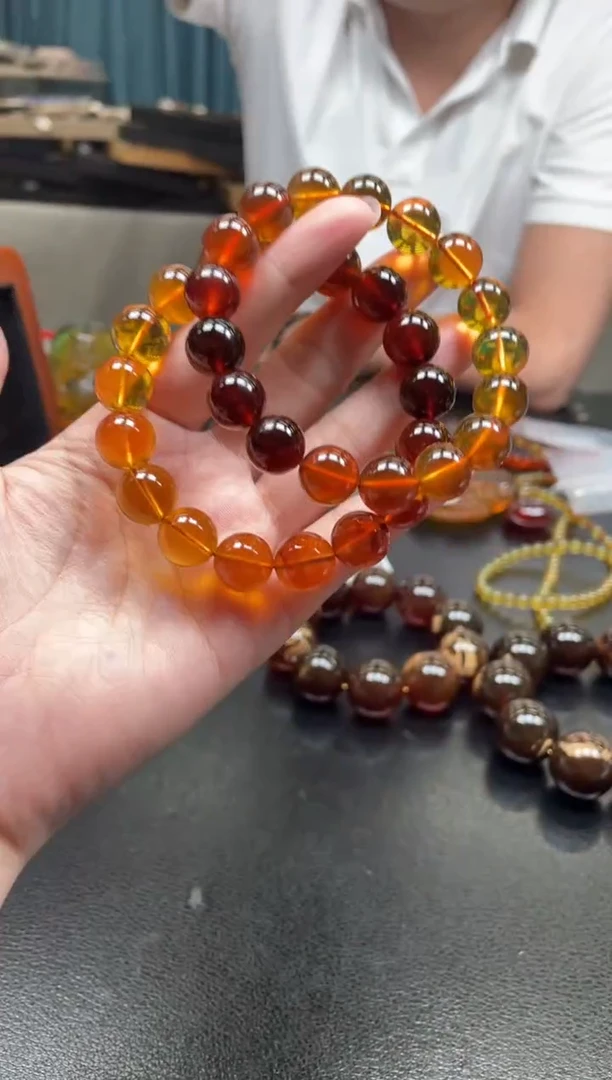 未镶嵌琥珀手串-29HDJT0162254多样性发其一