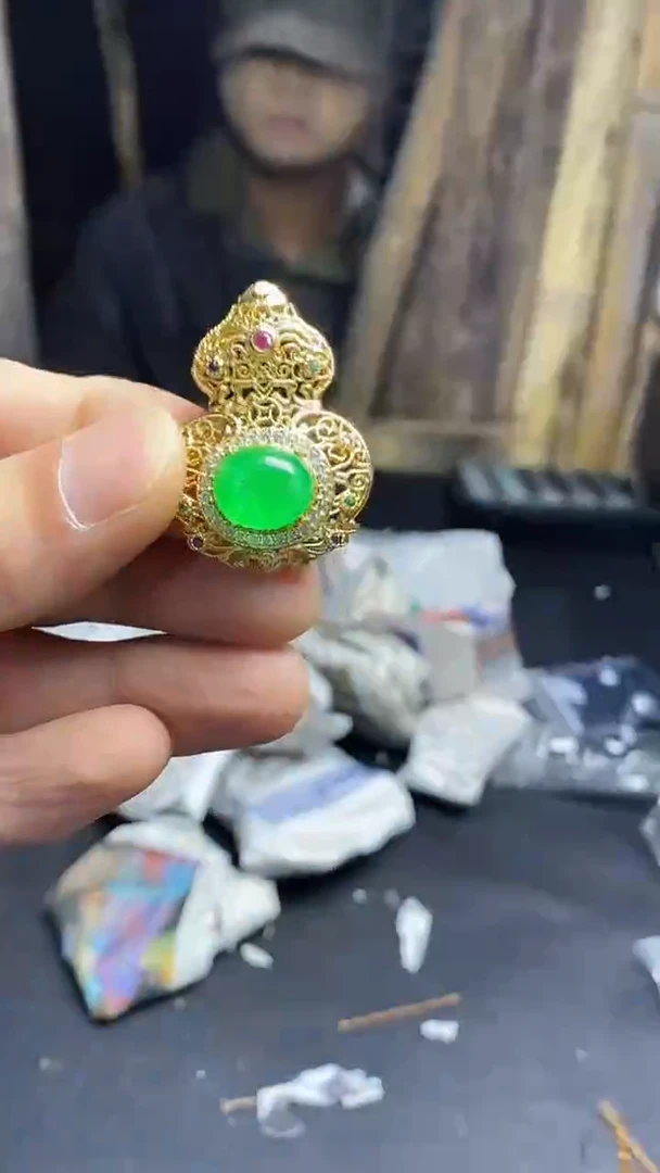 满色吊坠 所见即所得!