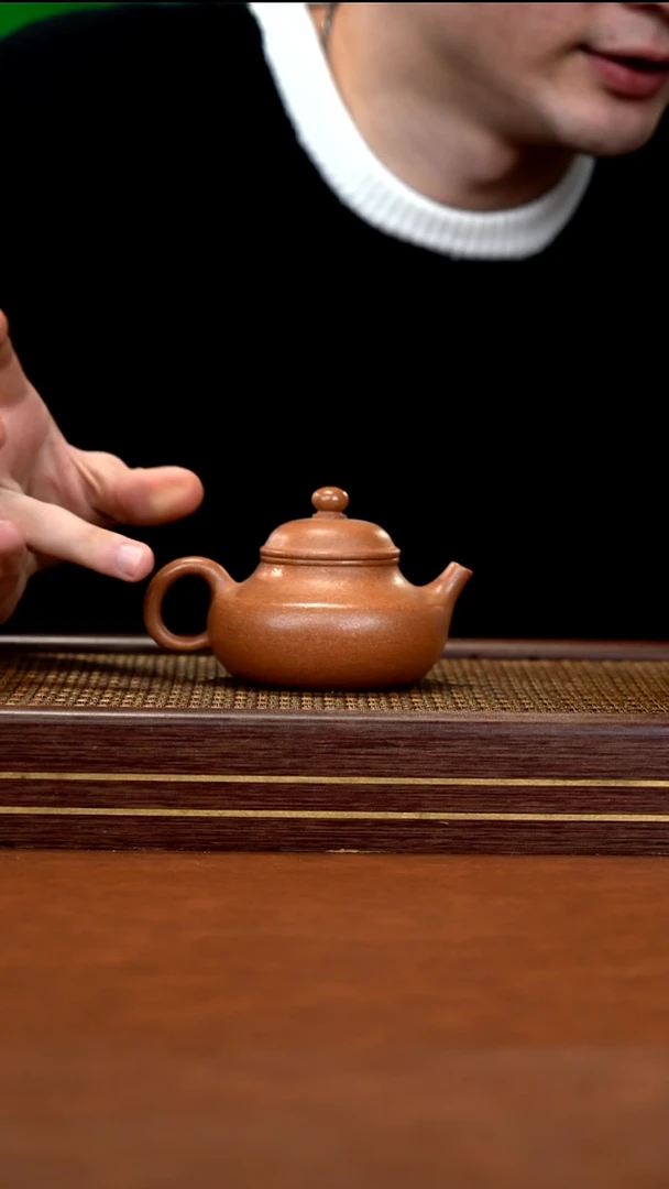 茶壶紫砂LY     全砂沉香段    容天     170cc  全手工