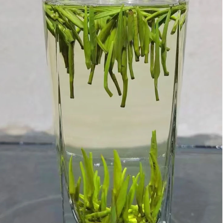 2025年新茶 蒙山青针 鲜爽回甘 香气浓郁 滋味醇厚 色泽嫩绿