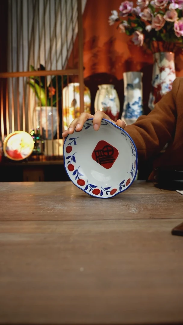 当代景德镇设计师釉下手绘陶瓷花瓶