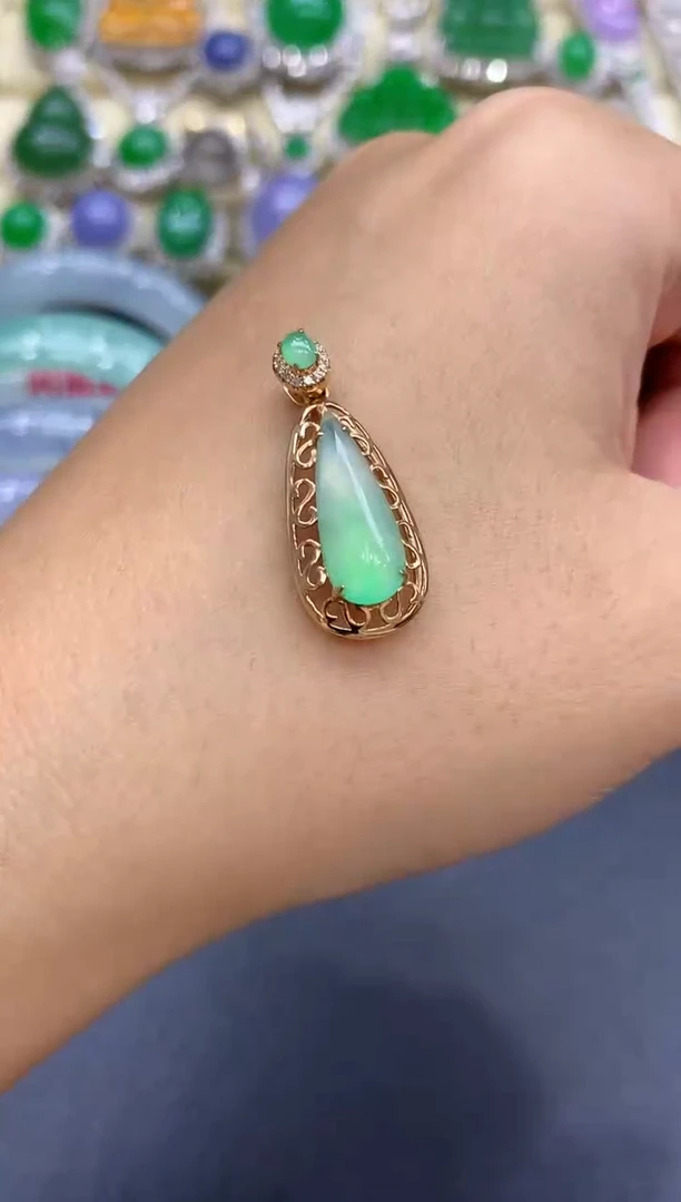 颈饰18K金镶嵌翡翠263-中国好珍宝