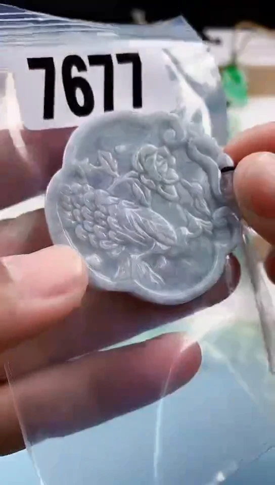 【闪购商品】翡翠挂件未镶嵌天然翡翠吊坠挂件