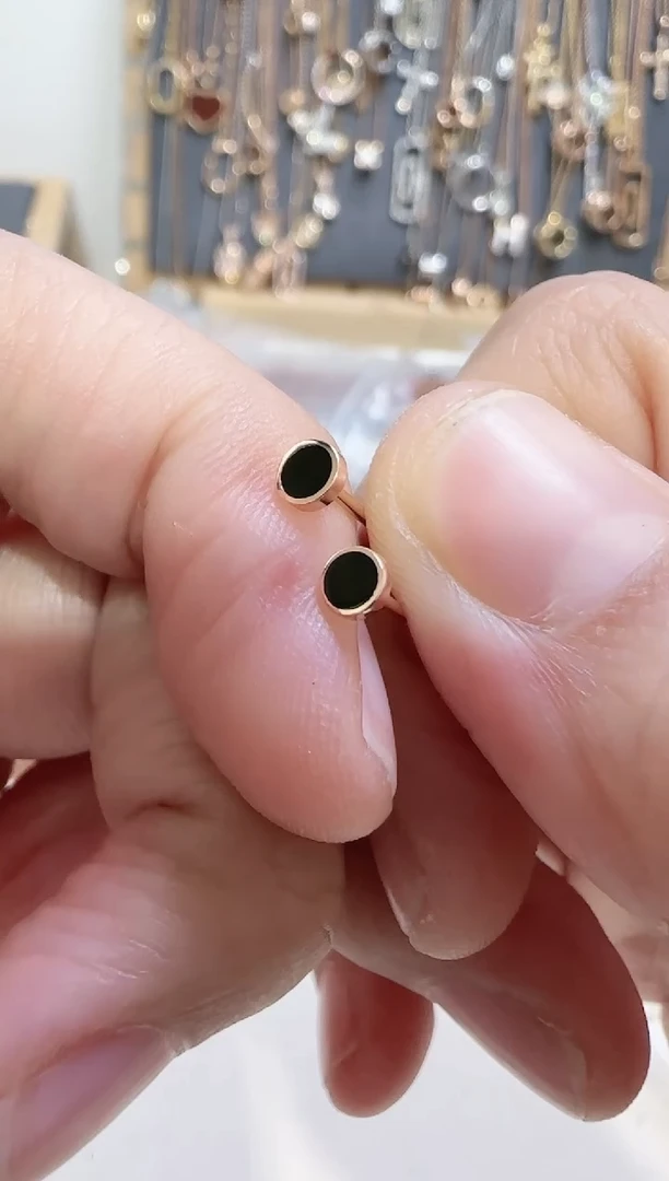 【闪购商品】18K金耳饰多样性发货发其一