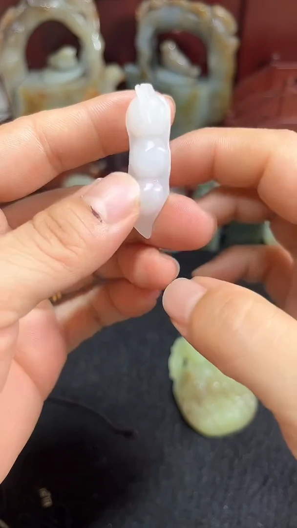 和田玉未镶嵌挂件1