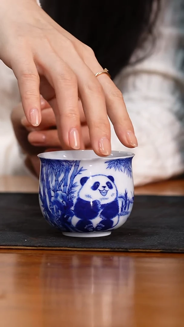 瓷瓷姑娘铭墨朗谷熊猫杯