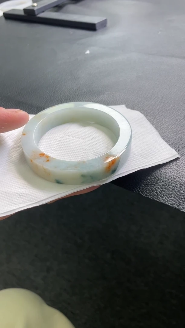 未镶嵌手镯定制翡翠手镯