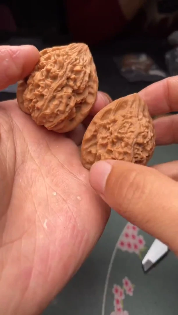 把件文玩核桃a314  牡丹  40尺