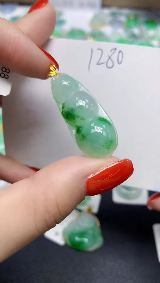 颈饰18K金镶嵌翡翠天然缅甸翡翠A货翡翠百元以上9元证书费自理