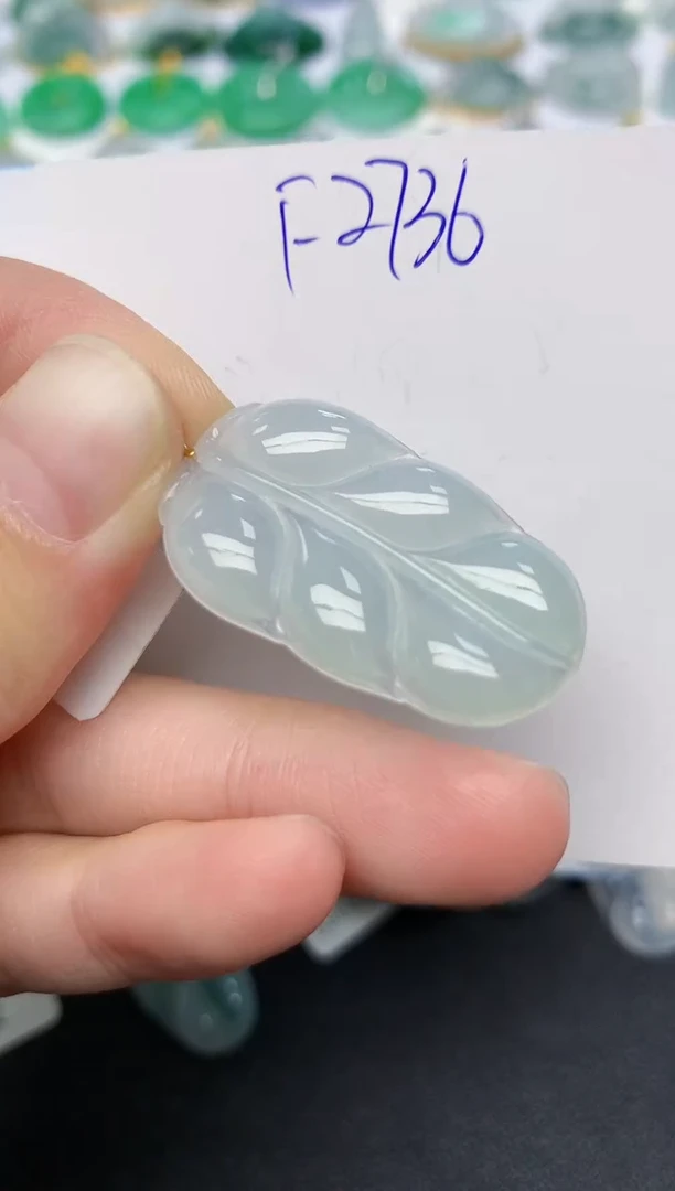 颈饰18K金镶嵌翡翠天然缅甸A货翡翠百元以上9元证书费自理