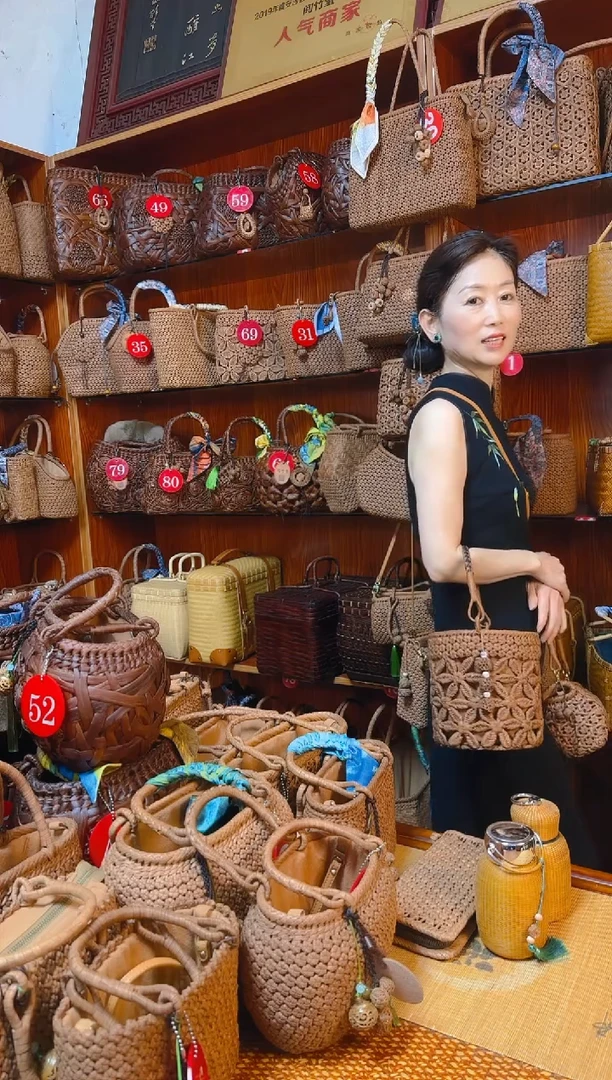 白*阅竹堂  花开富贵水桶包 手工非遗
