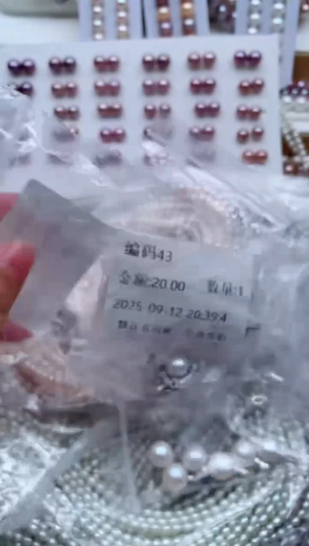 合金耳饰淡水珍珠多样性发其一，非无暇