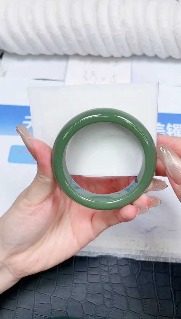 石英质玉手镯未镶嵌10-54.3