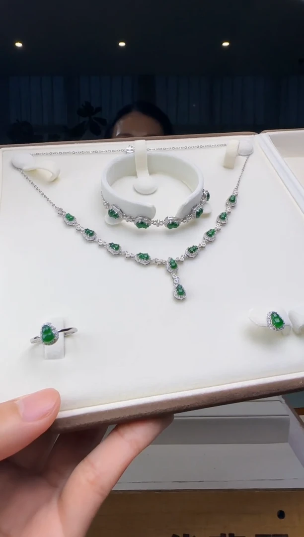 【闪购商品】翡翠吊坠(不含链)银S925镶嵌多样性发一XM@@WS1WX28304