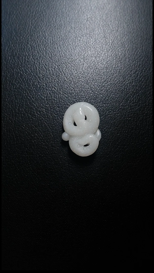 颈饰未镶嵌和田玉蛇