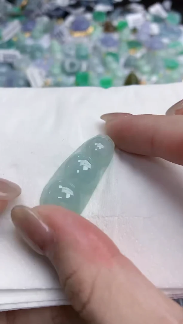 【闪购商品】翡翠颈饰未镶嵌天然缅甸翡翠A货