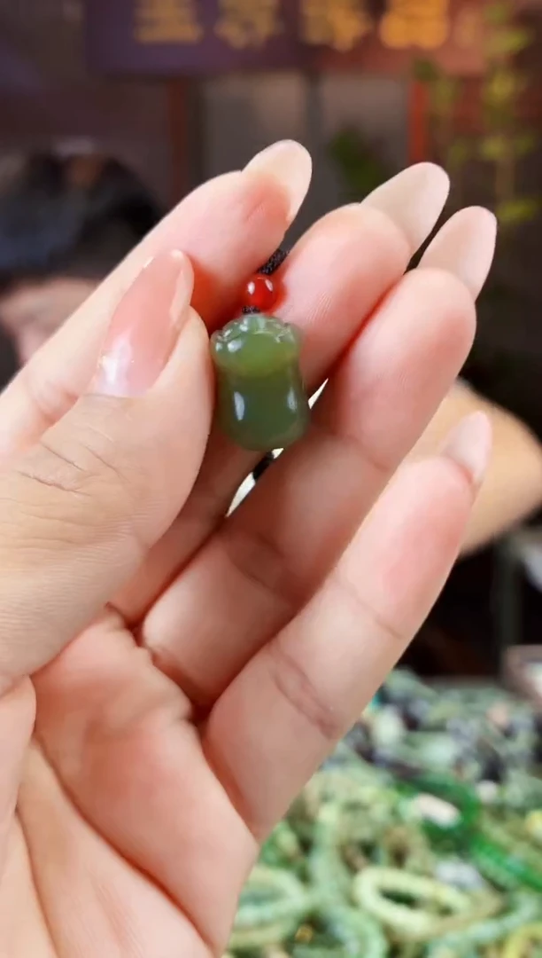 颈饰未镶嵌和田玉多样性发货拍一发一