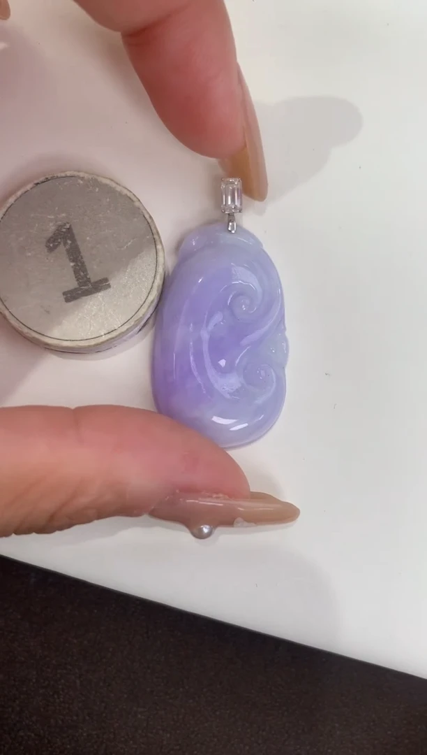 颈饰18K金镶嵌翡翠天然缅甸a货翡翠