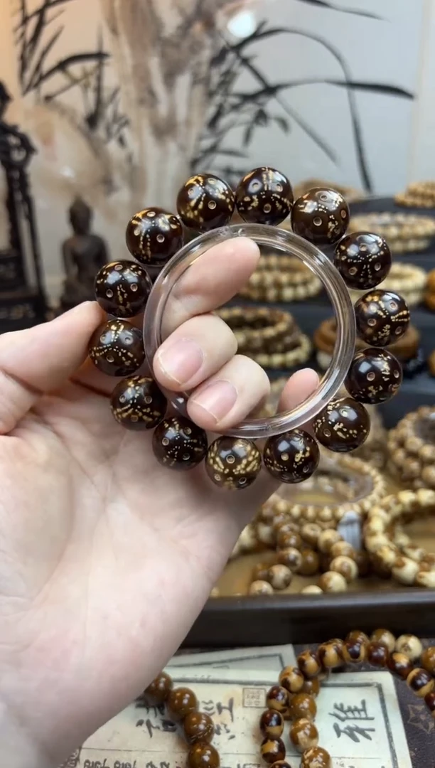 【闪购商品】紫金鼠手串16黑熊紫金鼠