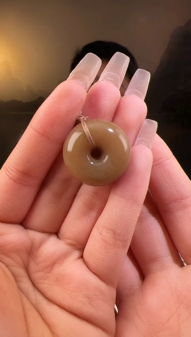 【闪购商品】和田玉颈饰未镶嵌扣 多样性发