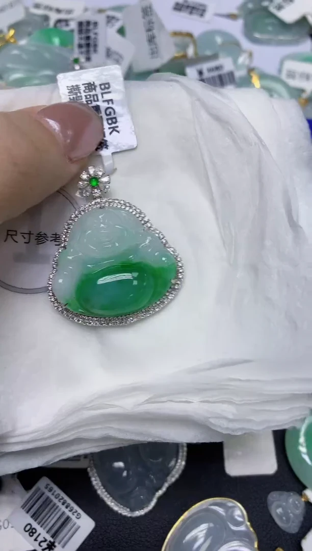 翡翠18K金镶嵌颈饰天然缅甸翡翠A货百元以上9元证书费自理